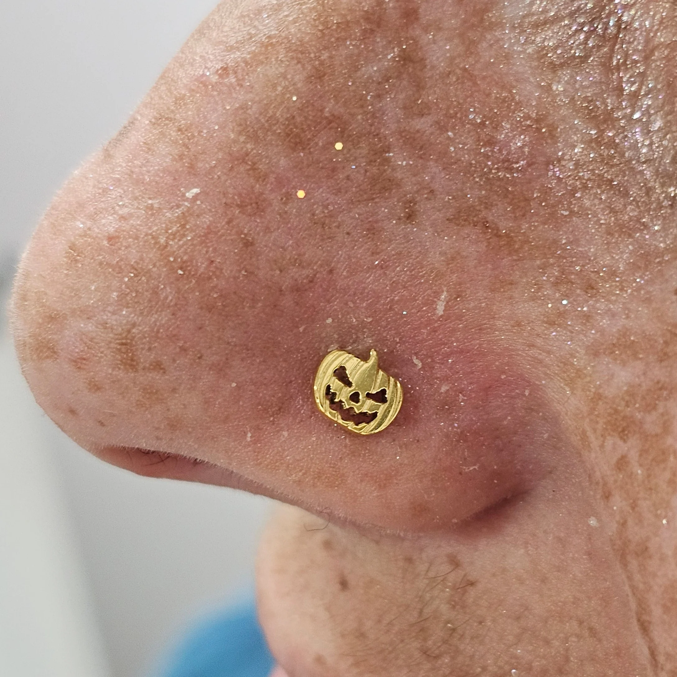 24Kt Gold PVD Titanium Threadless Pumpkin Top - Image 5